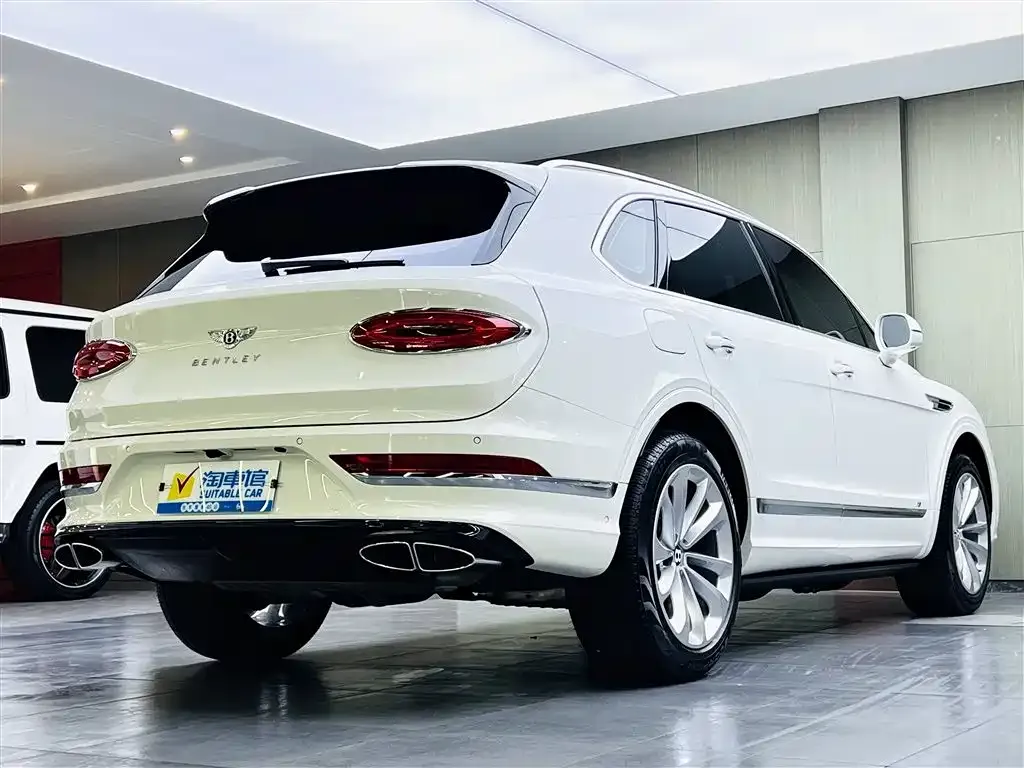 Bentley Bentayga — фото 4