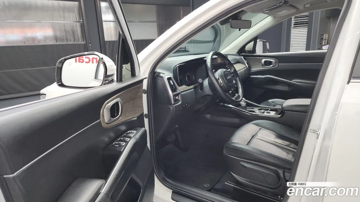 Kia Sorento — фото 10