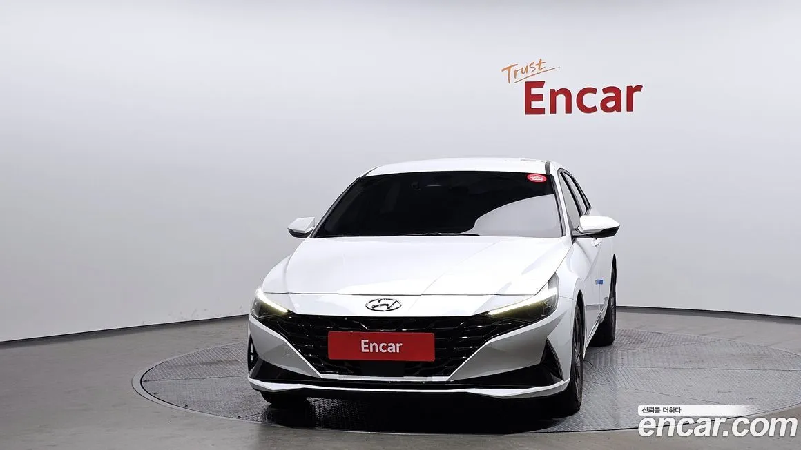 Hyundai AVANTE — фото 3