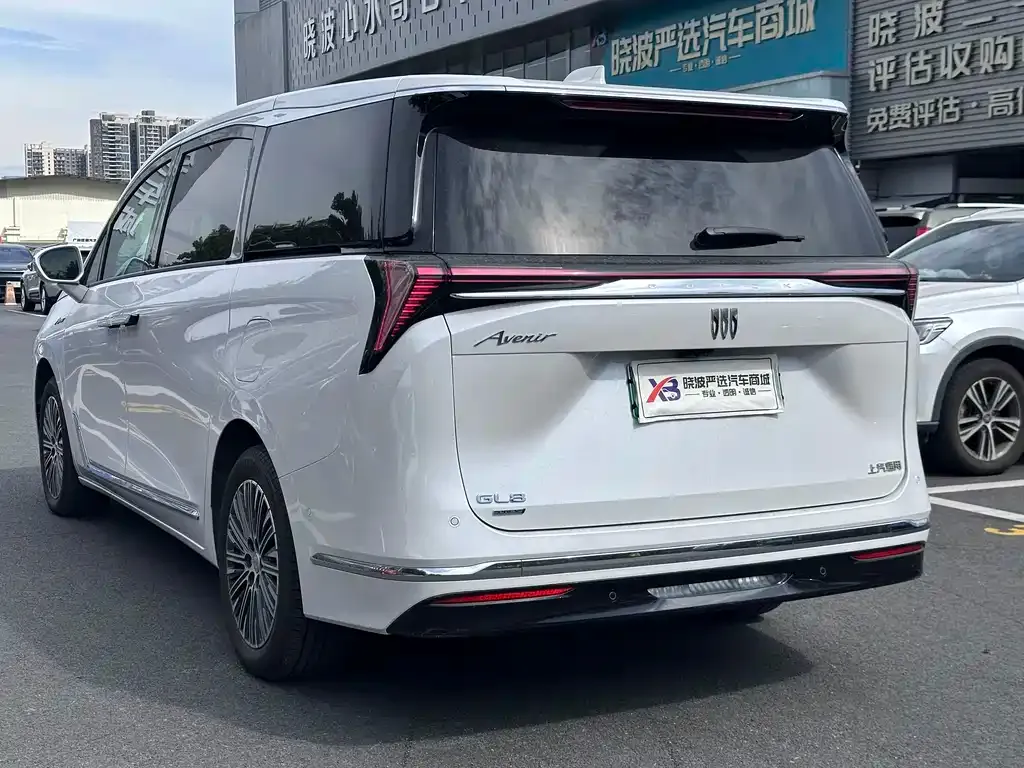 Buick GL8 Hybrid — фото 4