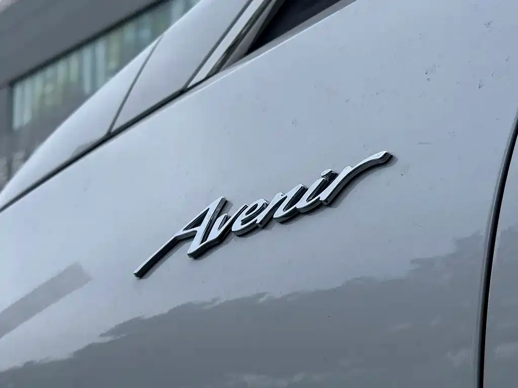 Buick GL8 Hybrid — фото 6