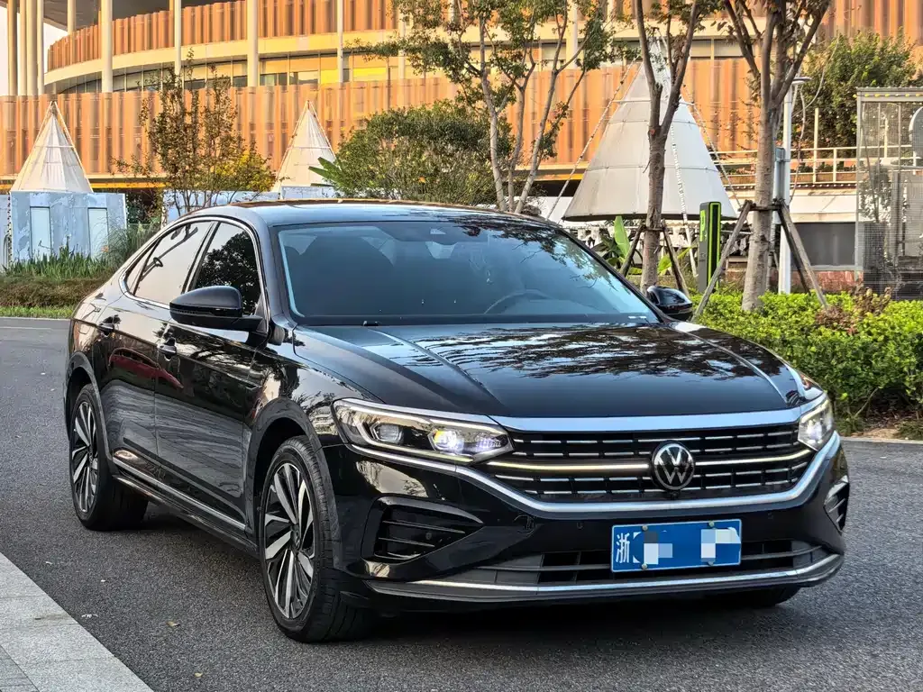 Volkswagen Passat — фото 3