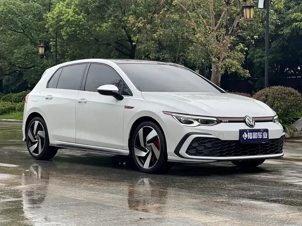 Volkswagen Golf GTI — фото 3