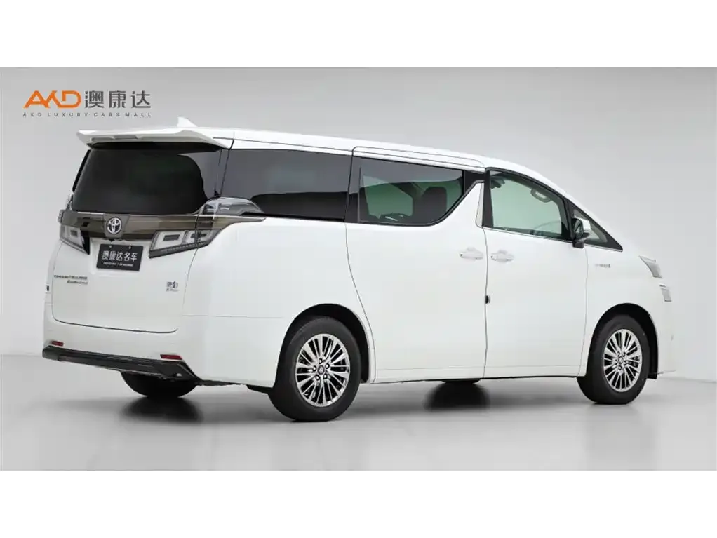 Toyota Vellfire — фото 3
