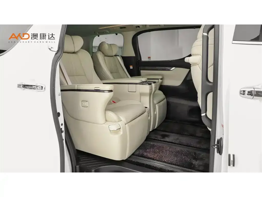 Toyota Vellfire — фото 8