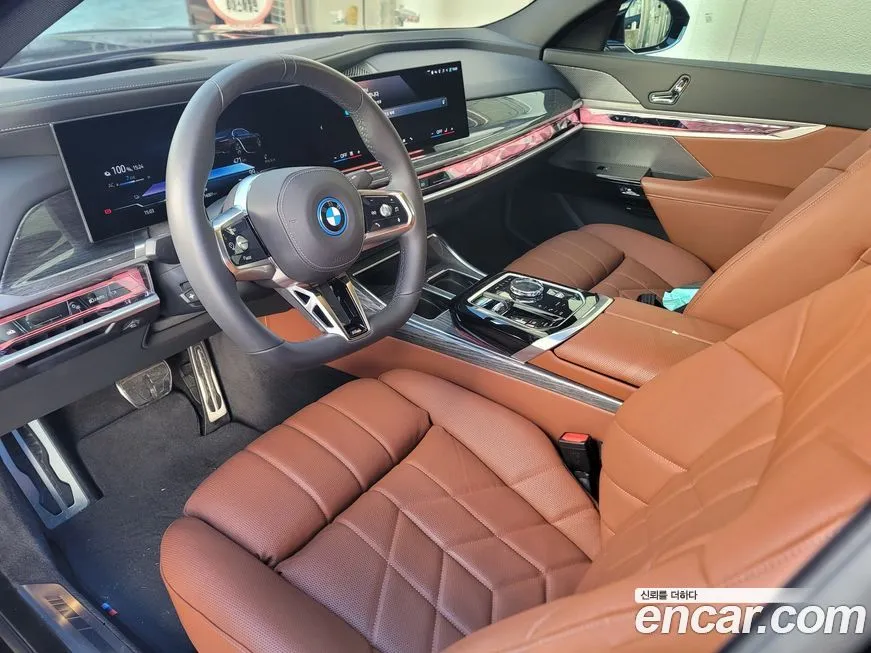 BMW i7 — фото 4