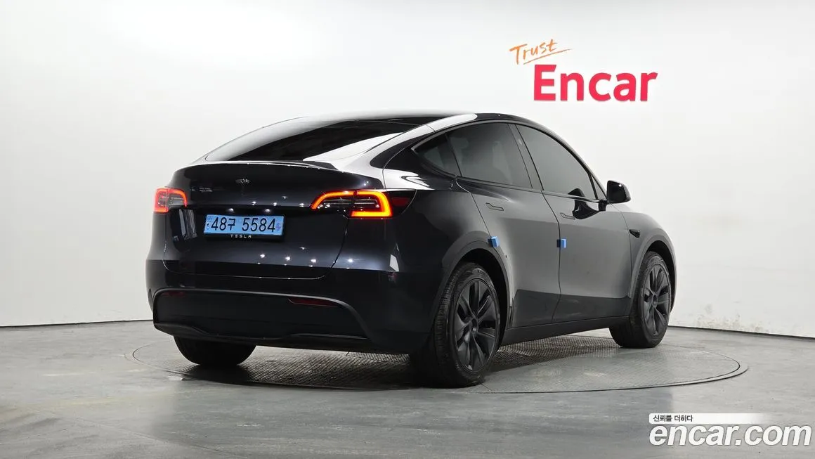 Tesla Model Y — фото 2