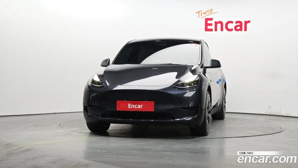 Tesla Model Y — фото 3