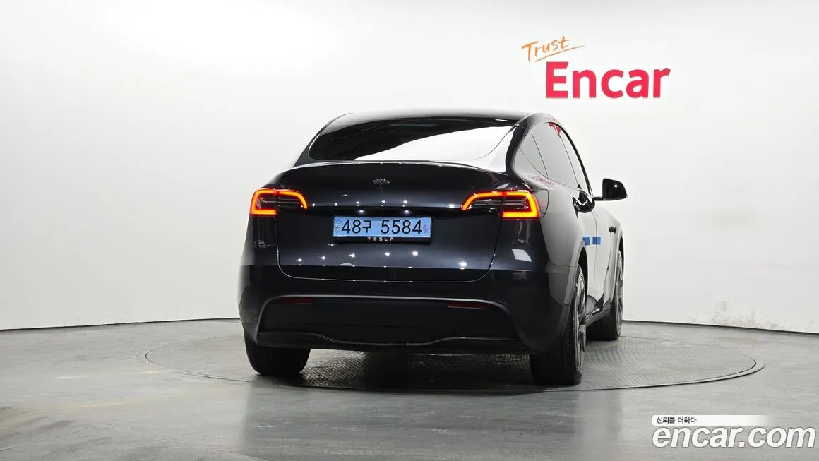 Tesla Model Y — фото 4