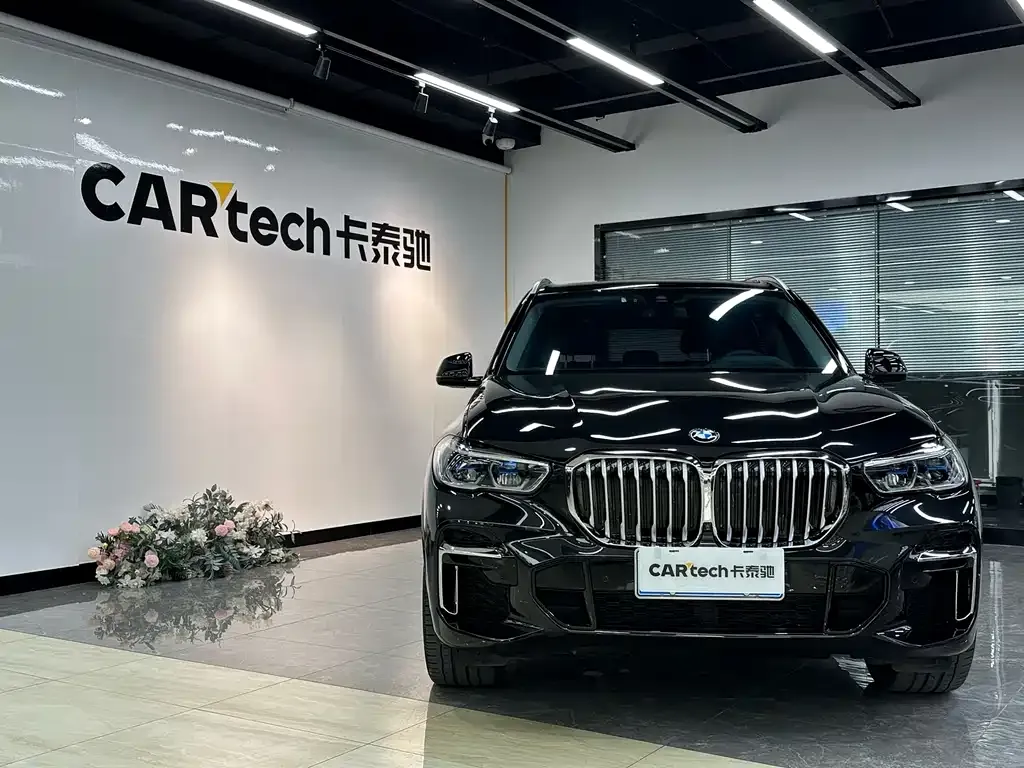 BMW X5 — фото 1