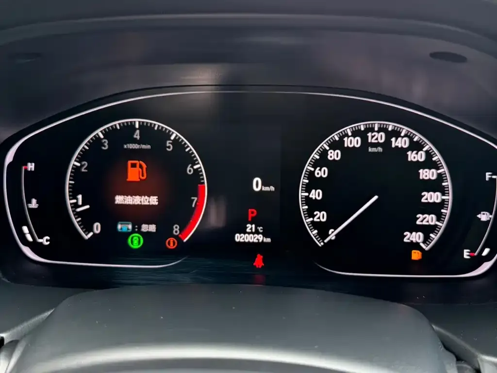 Honda Accord — фото 10