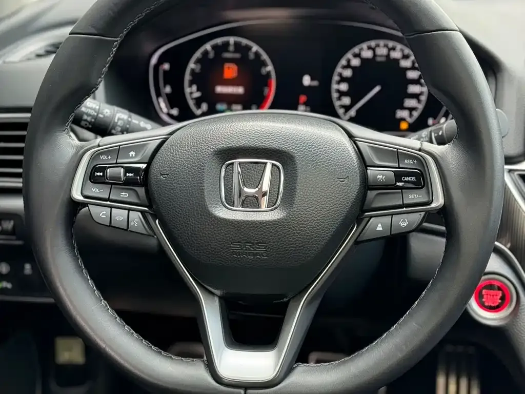 Honda Accord — фото 9