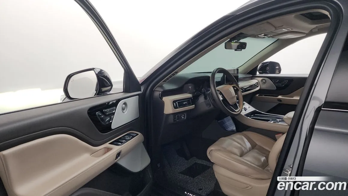 Lincoln Aviator — фото 10