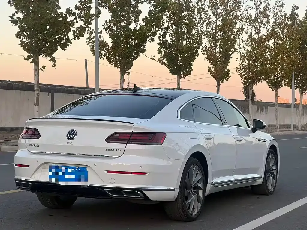 Volkswagen CC — фото 4