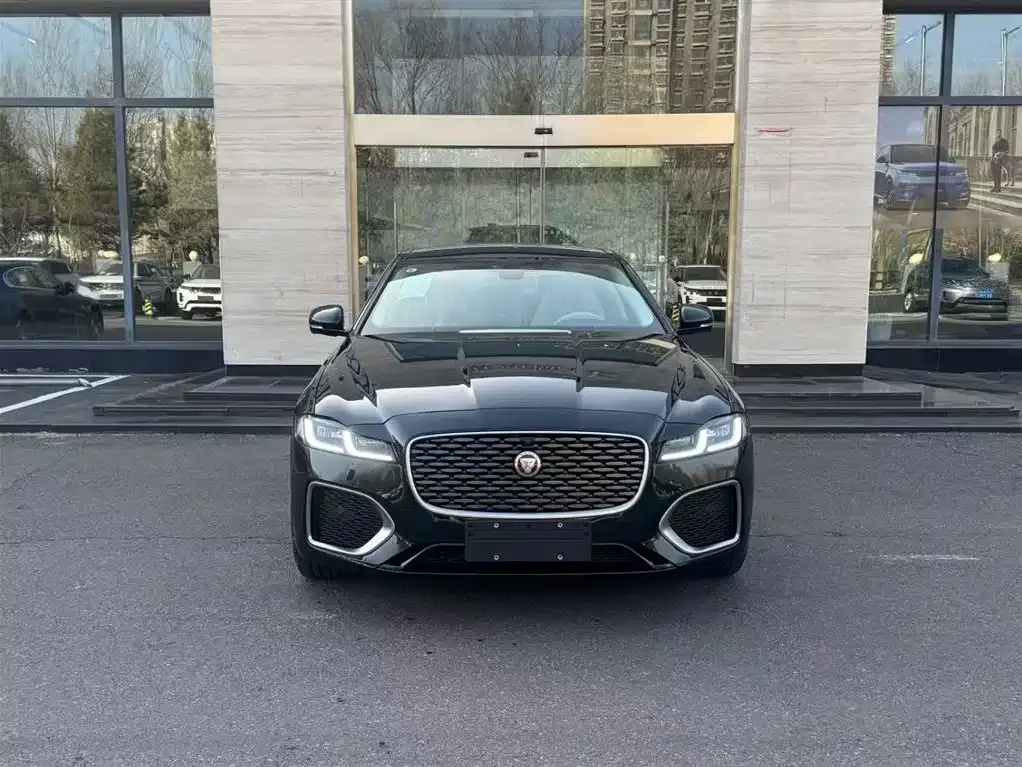 Jaguar XFL — фото 4