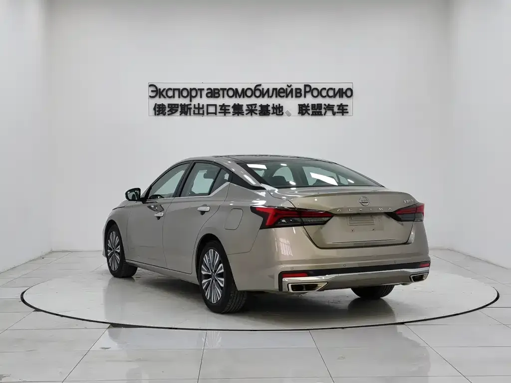 Nissan Teana — фото 4