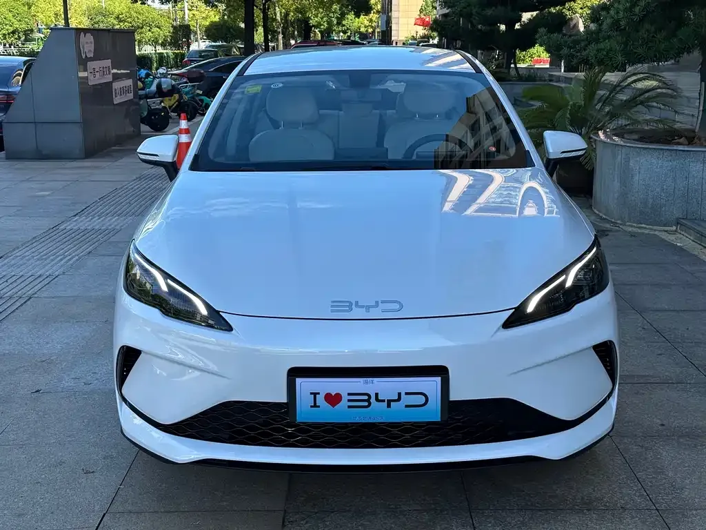 BYD Seal 05 DM-i — фото 2