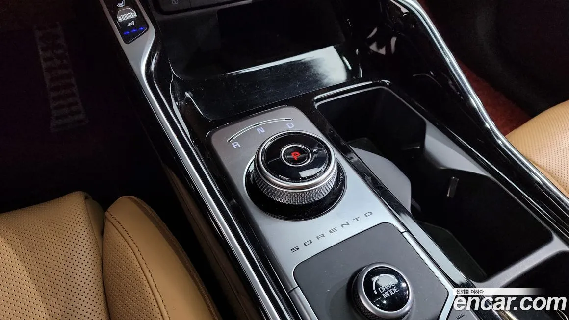 Kia Sorento — фото 9
