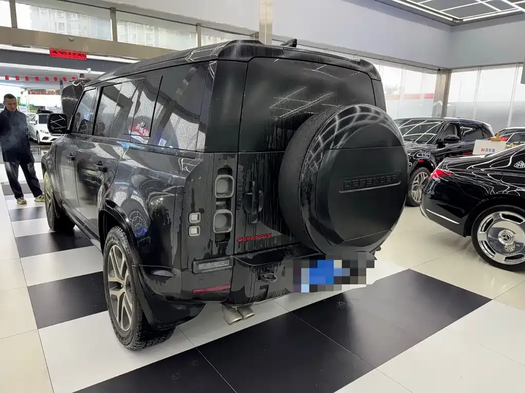 Land Rover Defender — фото 4