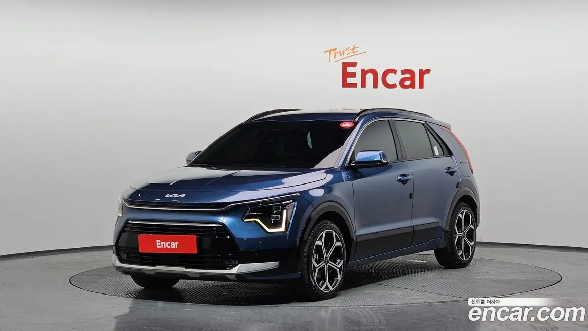 Kia Niro — фото 1