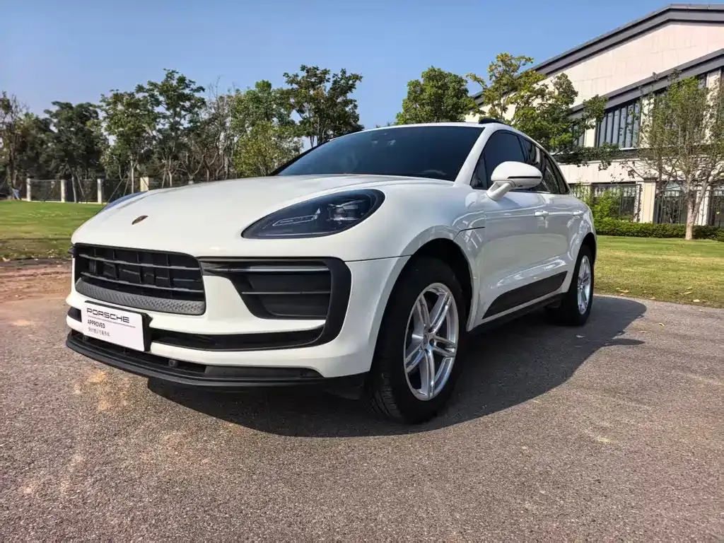 Porsche Macan — фото 1