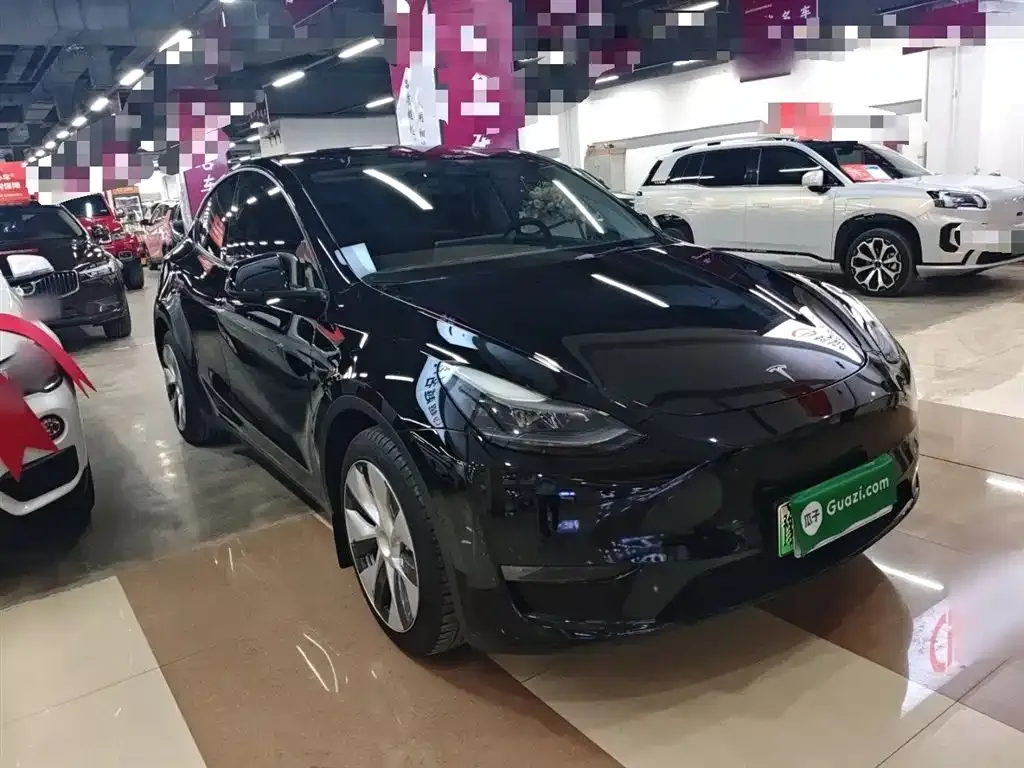 Tesla Model Y — фото 4