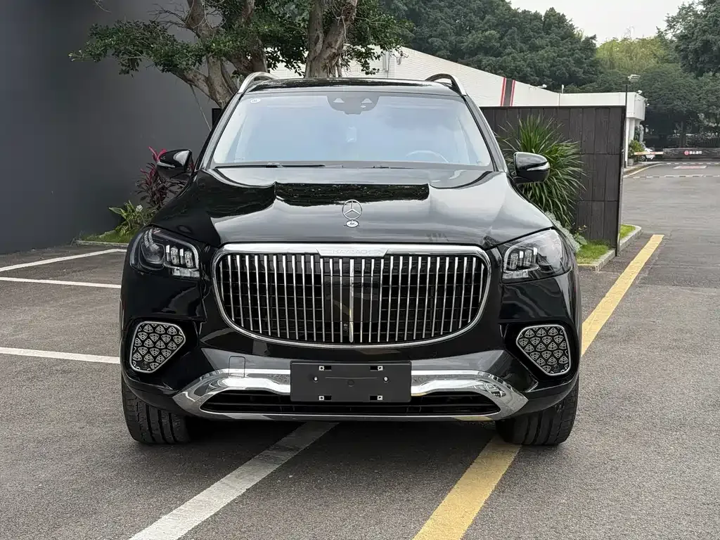 Mercedes-Benz GLS — фото 1