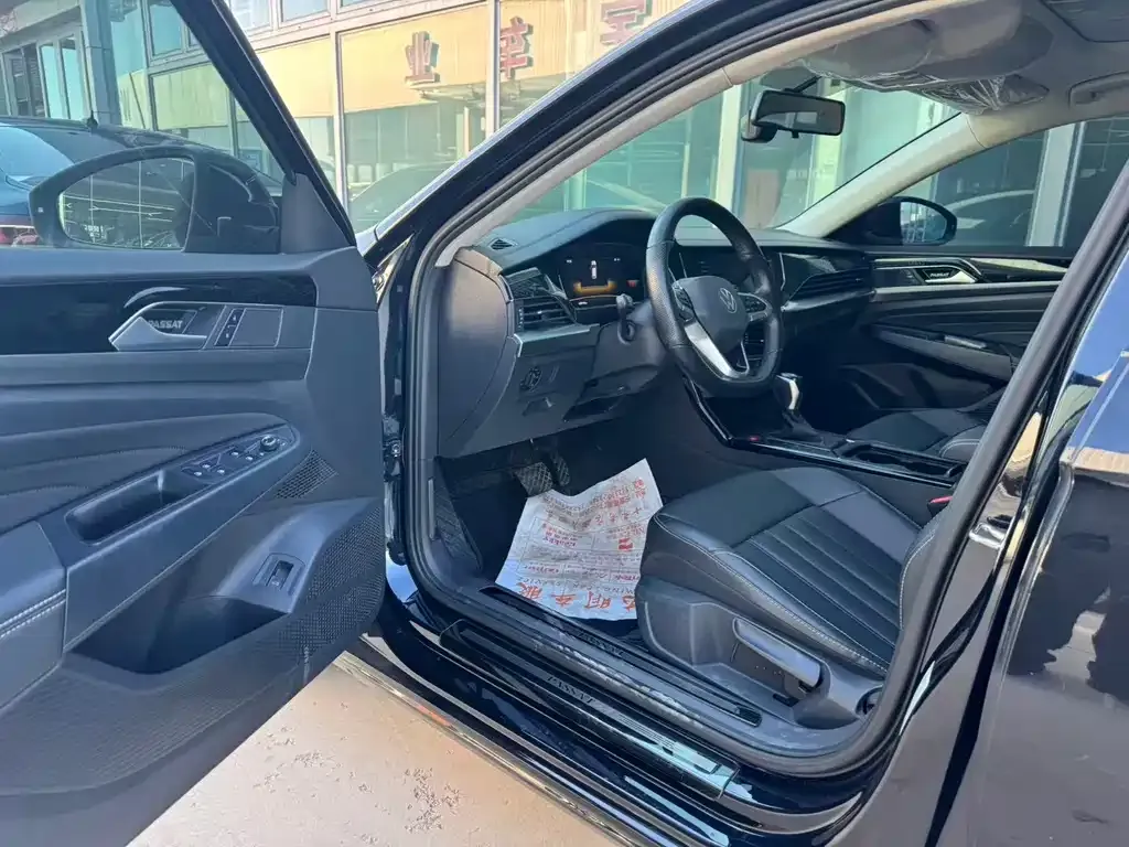 Volkswagen Passat — фото 2