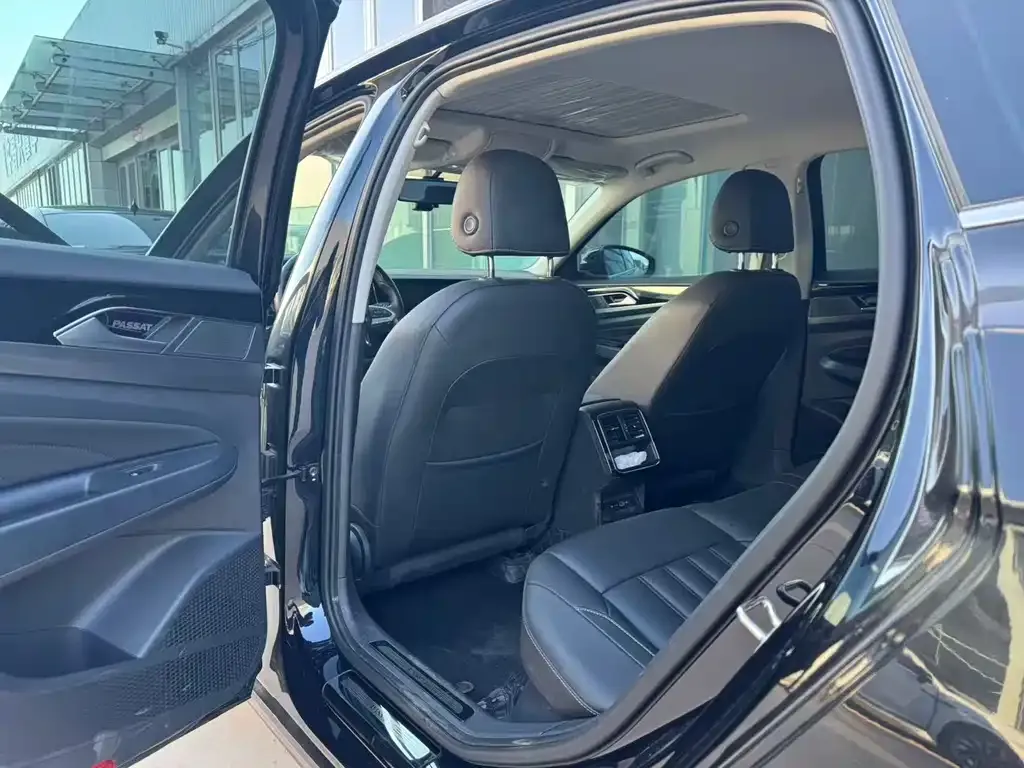 Volkswagen Passat — фото 3