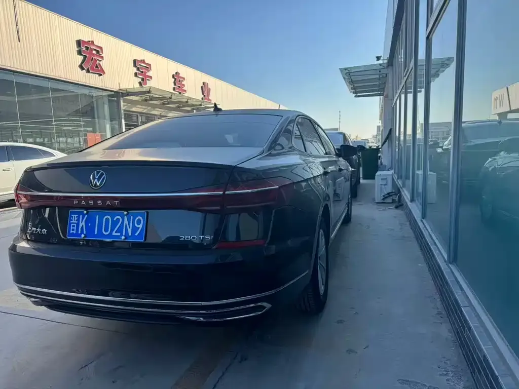 Volkswagen Passat — фото 8