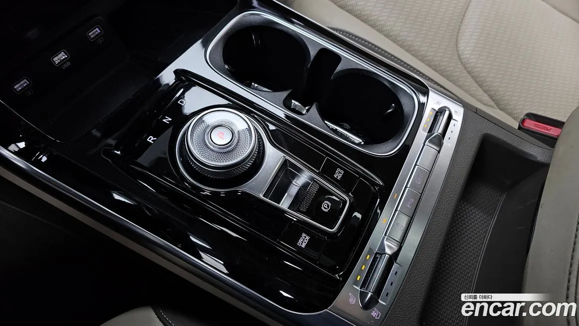 Kia Carnival — фото 9