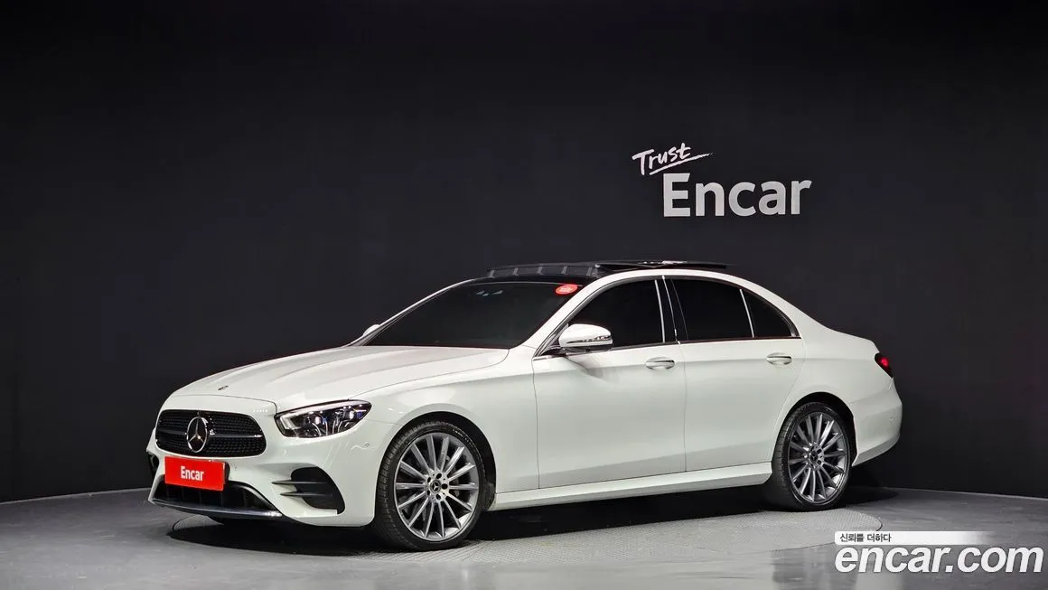 Mercedes-Benz E-Class — фото 1
