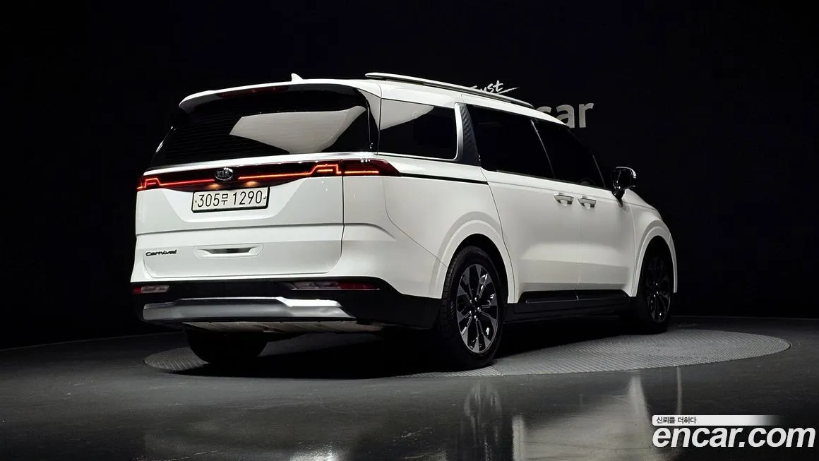 Kia Carnival — фото 2