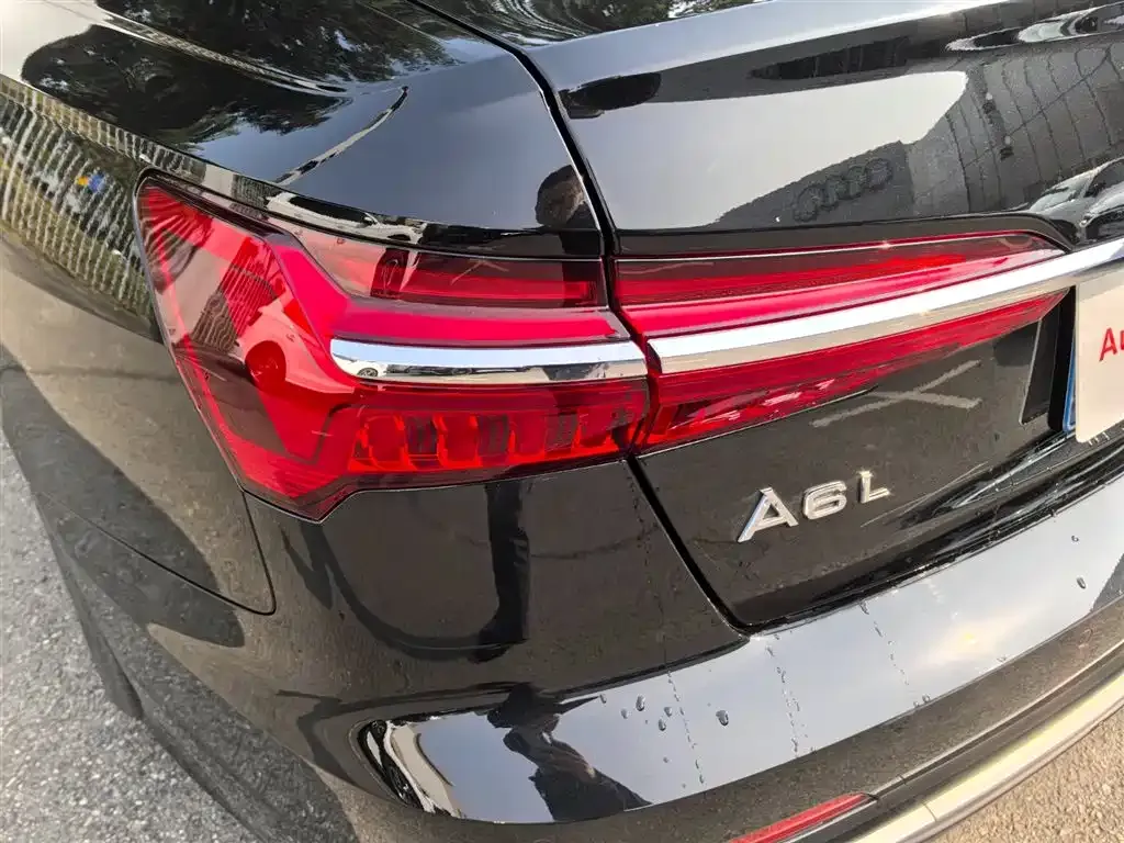 Audi A6L — фото 9