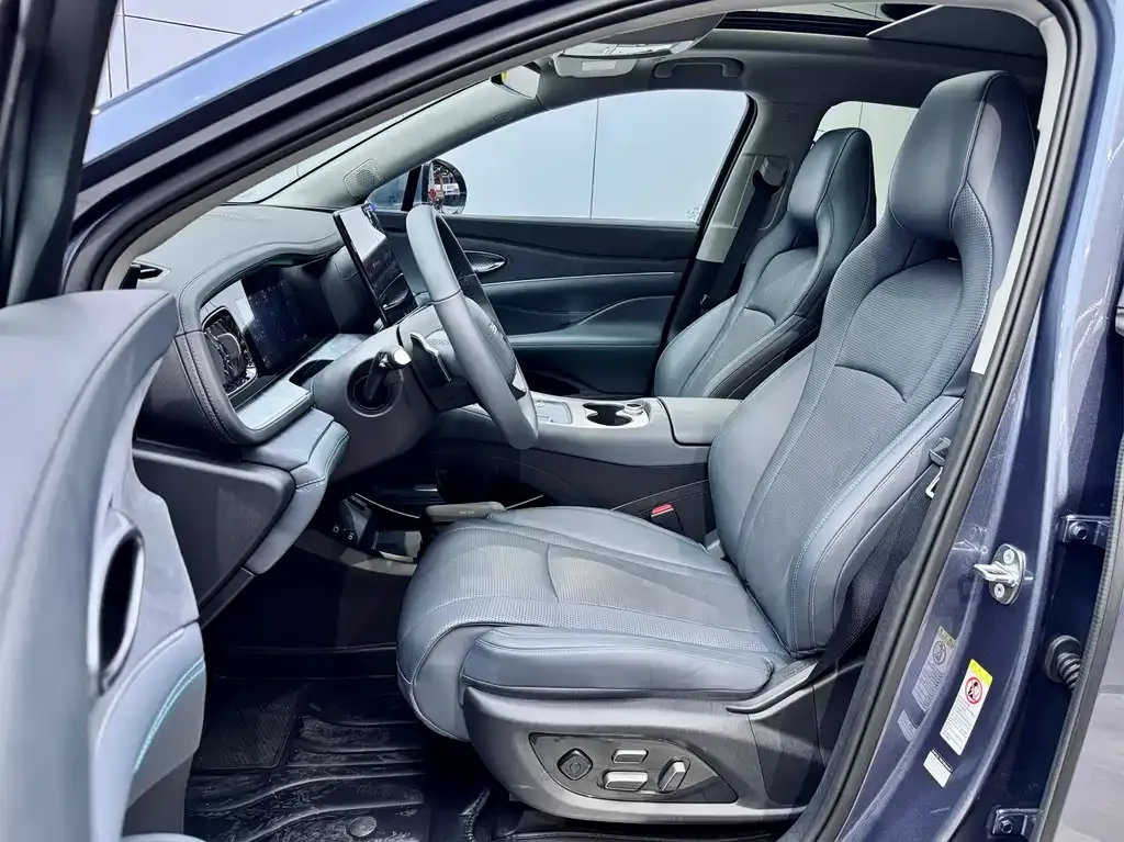 BYD Hiace 07 DM-i — фото 9