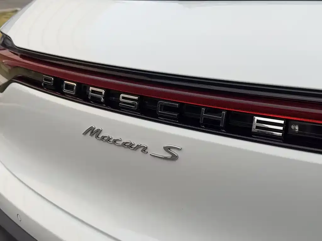 Porsche Macan — фото 10