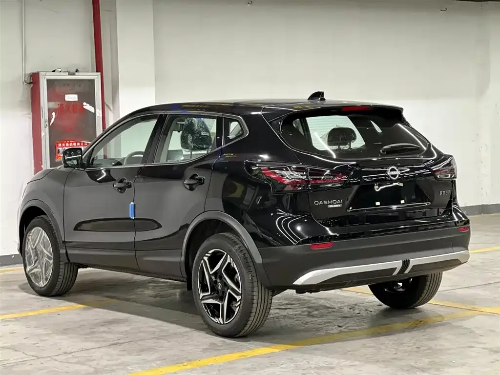 Nissan Qashqai — фото 4