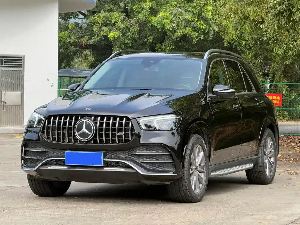 Mercedes-Benz GLE — фото 1