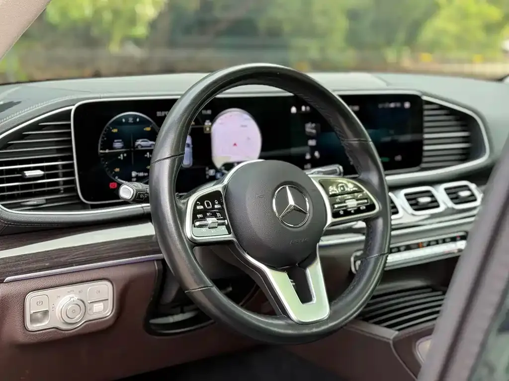 Mercedes-Benz GLE — фото 6