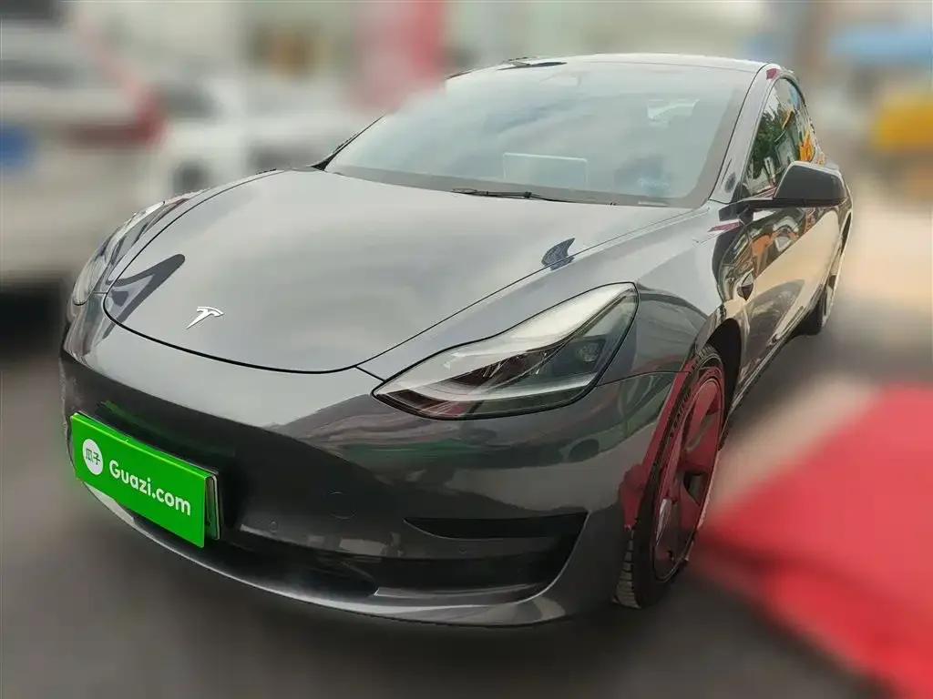 Tesla Model 3 — фото 3
