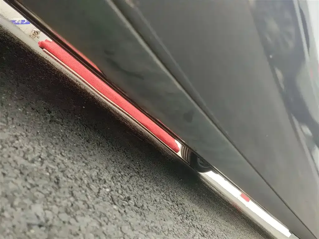 Tesla Model 3 — фото 4