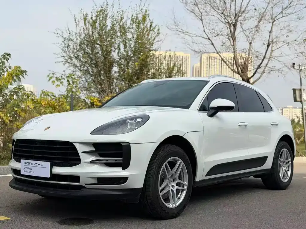 Porsche Macan — фото 1