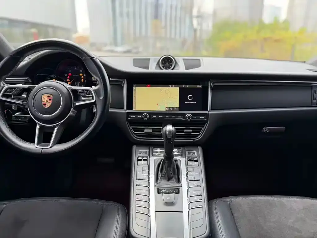Porsche Macan — фото 4