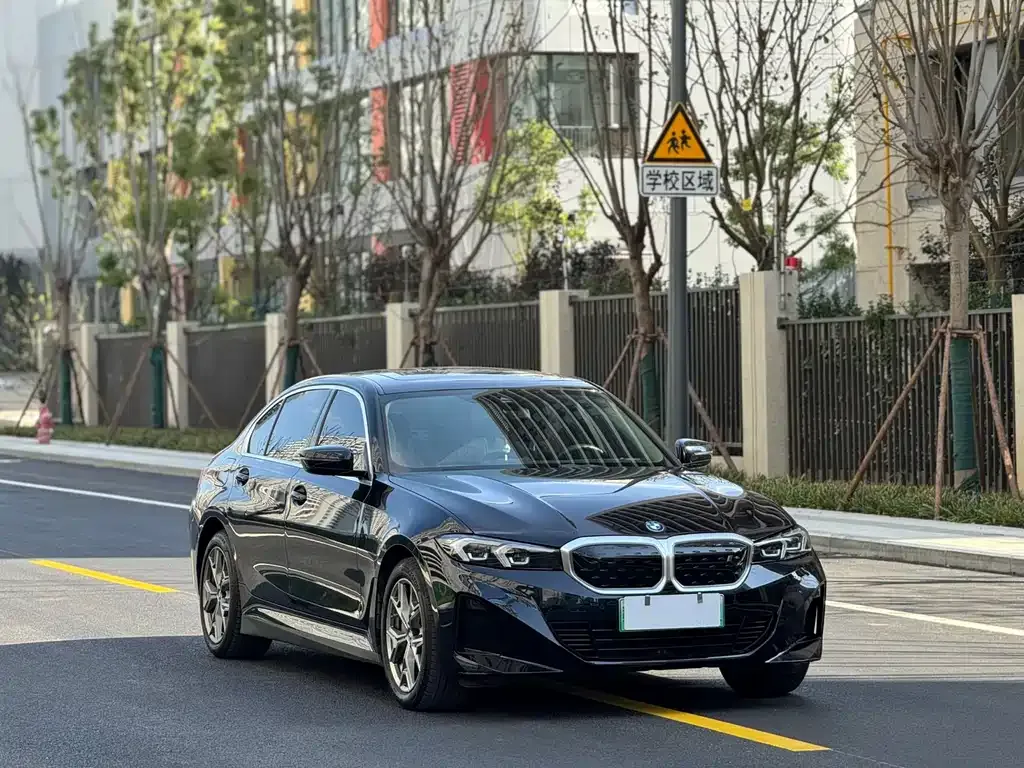 BMW i3 — фото 3