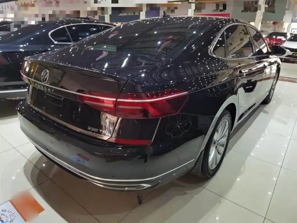 Volkswagen Passat — фото 7
