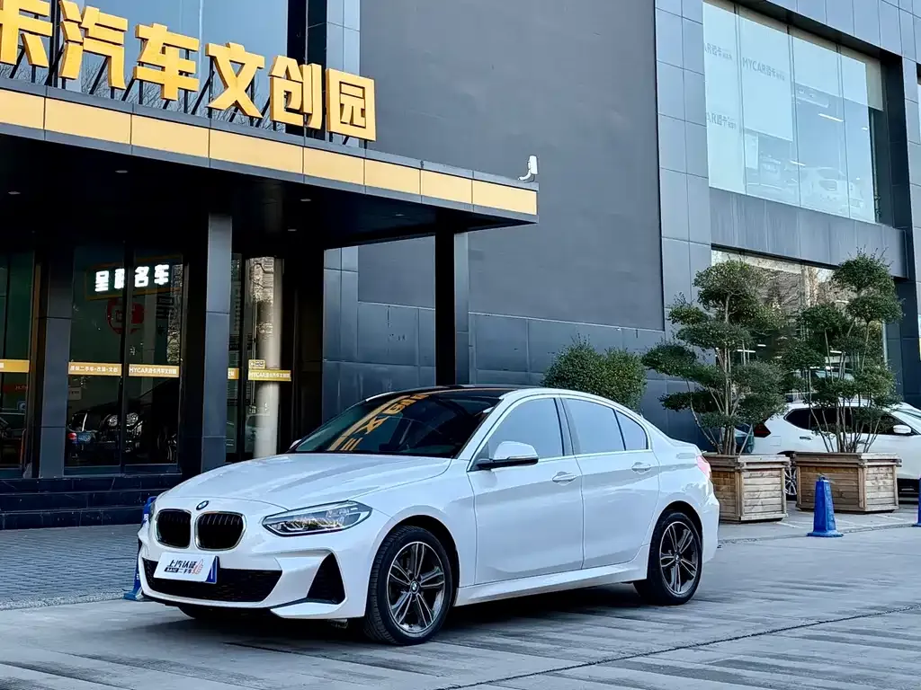 BMW 1 Series — фото 1