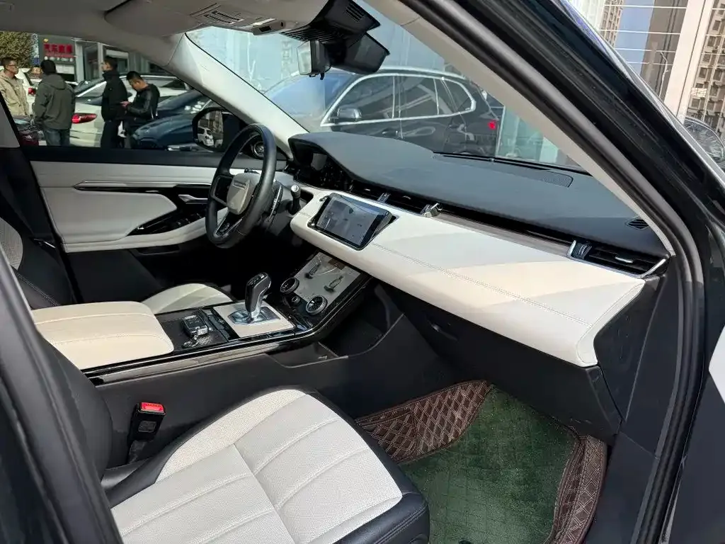 Land Rover Evoque — фото 5