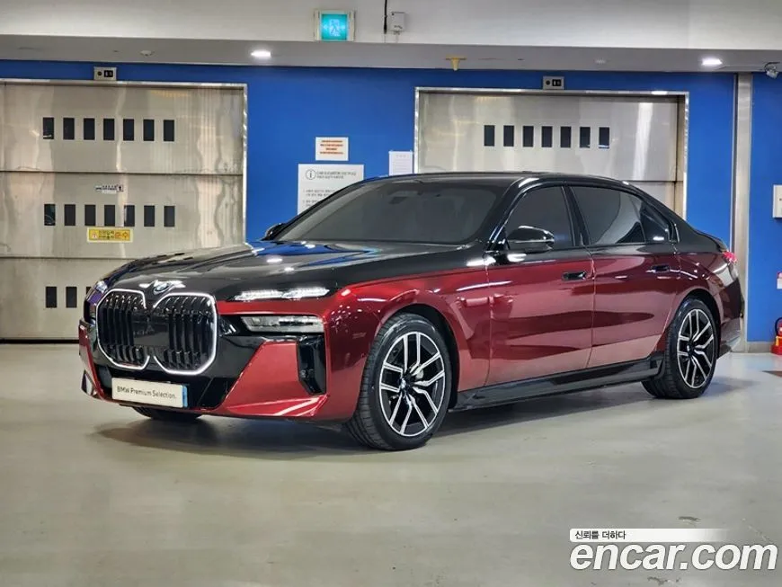 BMW i7 — фото 1