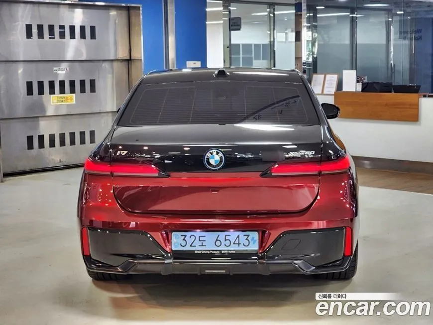 BMW i7 — фото 3