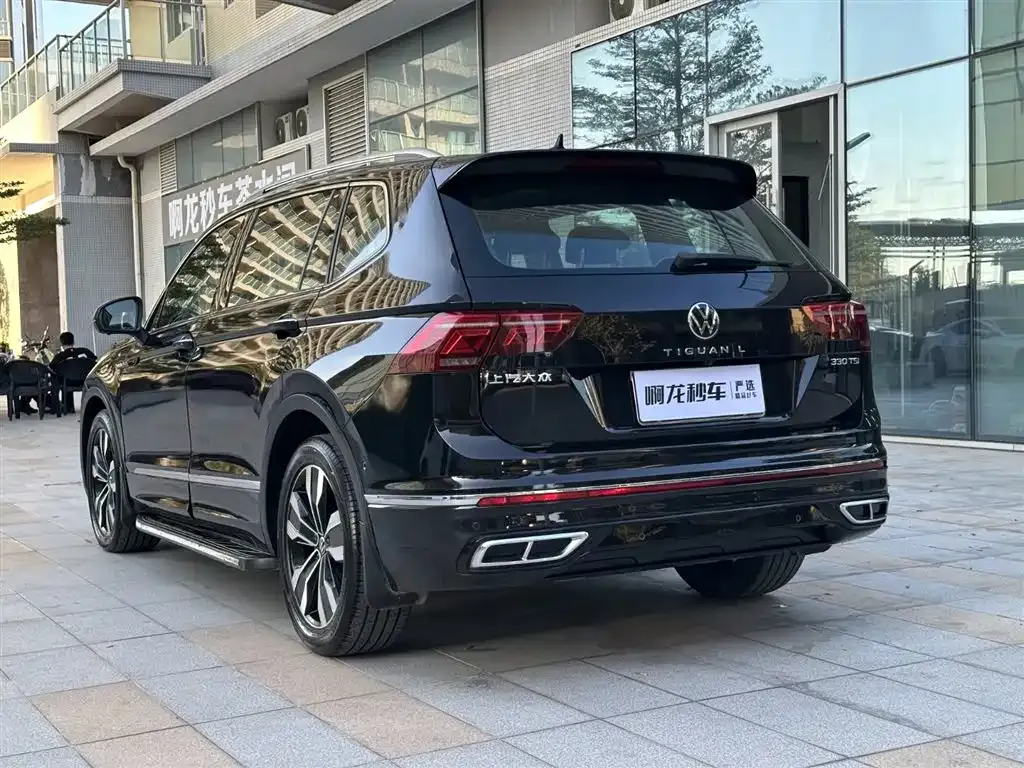 Volkswagen Tiguan L — фото 6